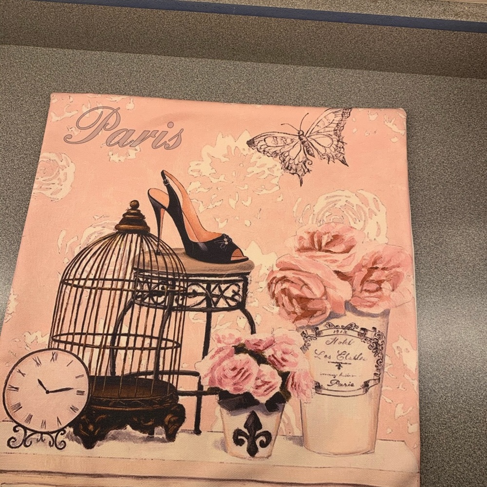 Pillow covers & light switch cover - Picture 2 of 4